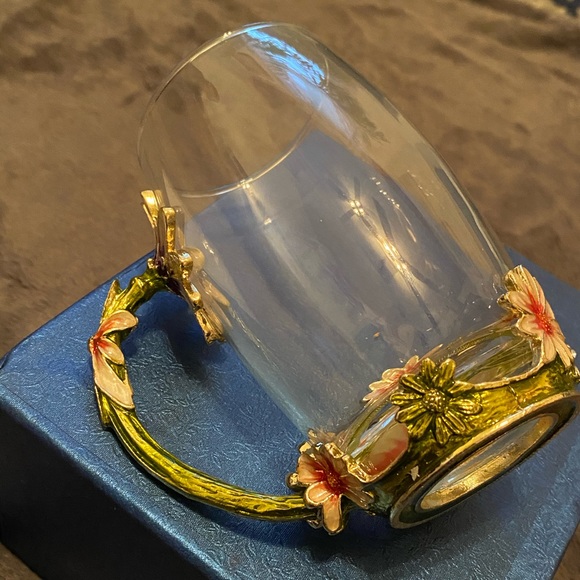 💙 Beautiful Glass Teacup and Spoon 💙 - Picture 4 of 5